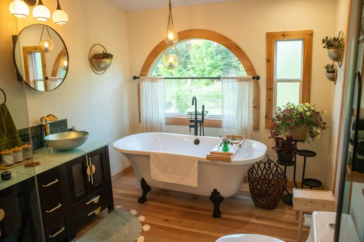 A bathroom with a clawfoot soaking tub